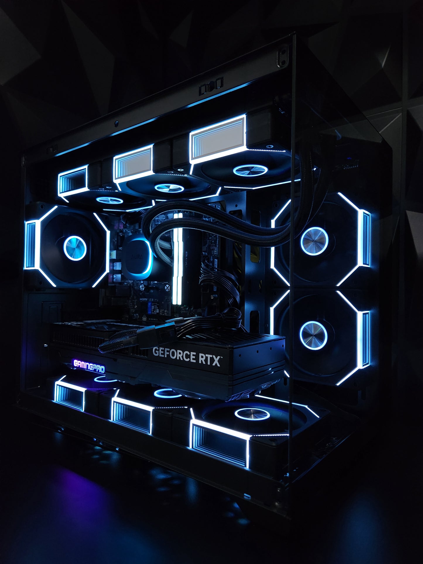 Ryzen 5 9600X, 32GB DDR5 7200MHz, RTX 5070 12GB Gaming PC