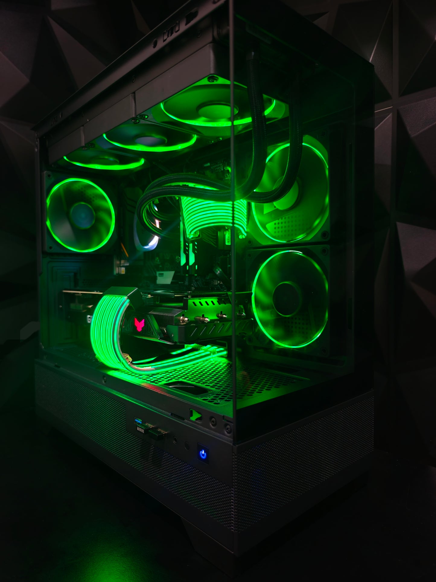 Ryzen 7 5700x3D, 16GB RAM, 1TB NVMe SSD, RTX 3070 8GB Gaming PC
