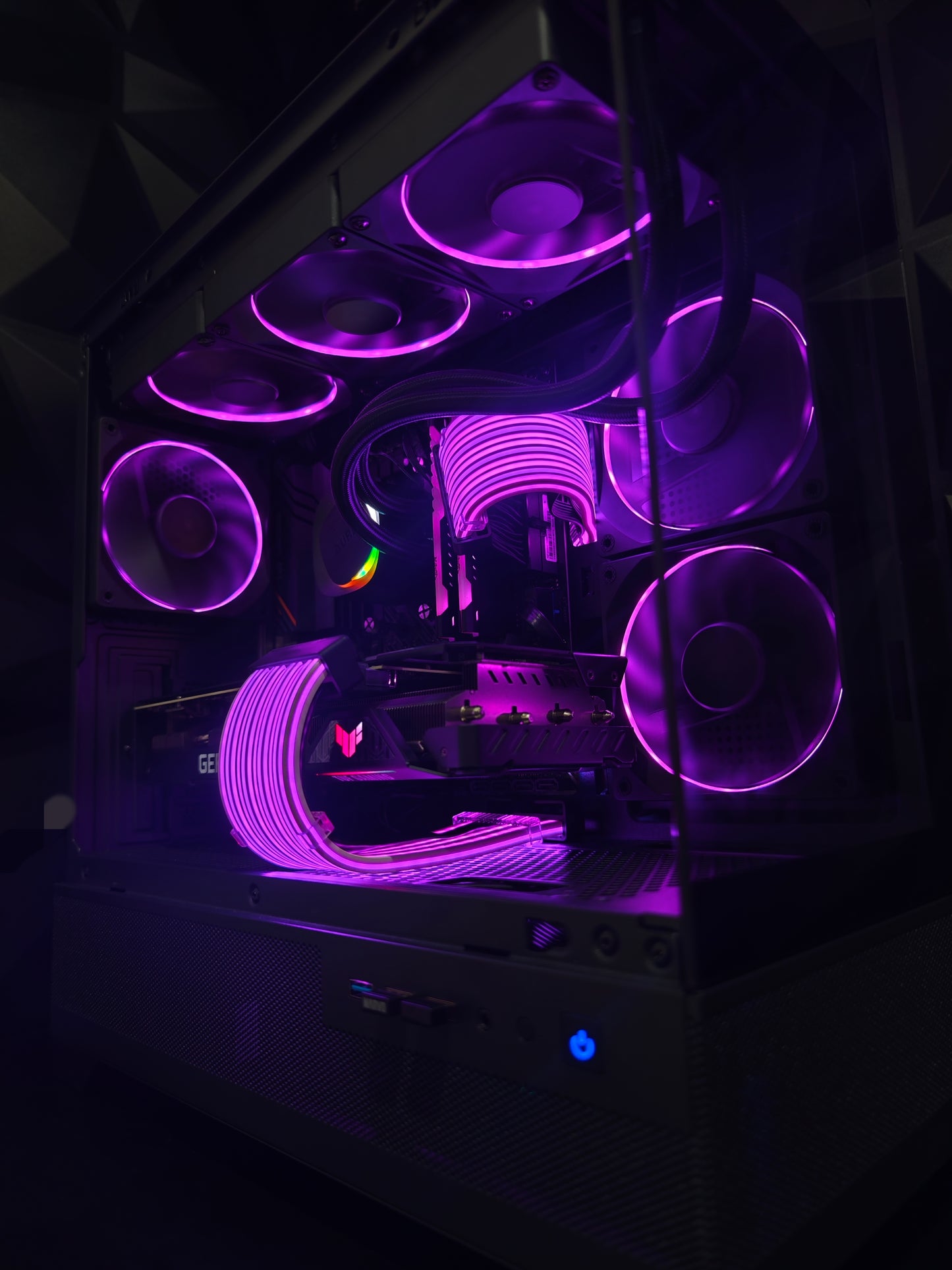 Ryzen 7 5700x3D, 16GB RAM, 1TB NVMe SSD, RTX 3070 8GB Gaming PC