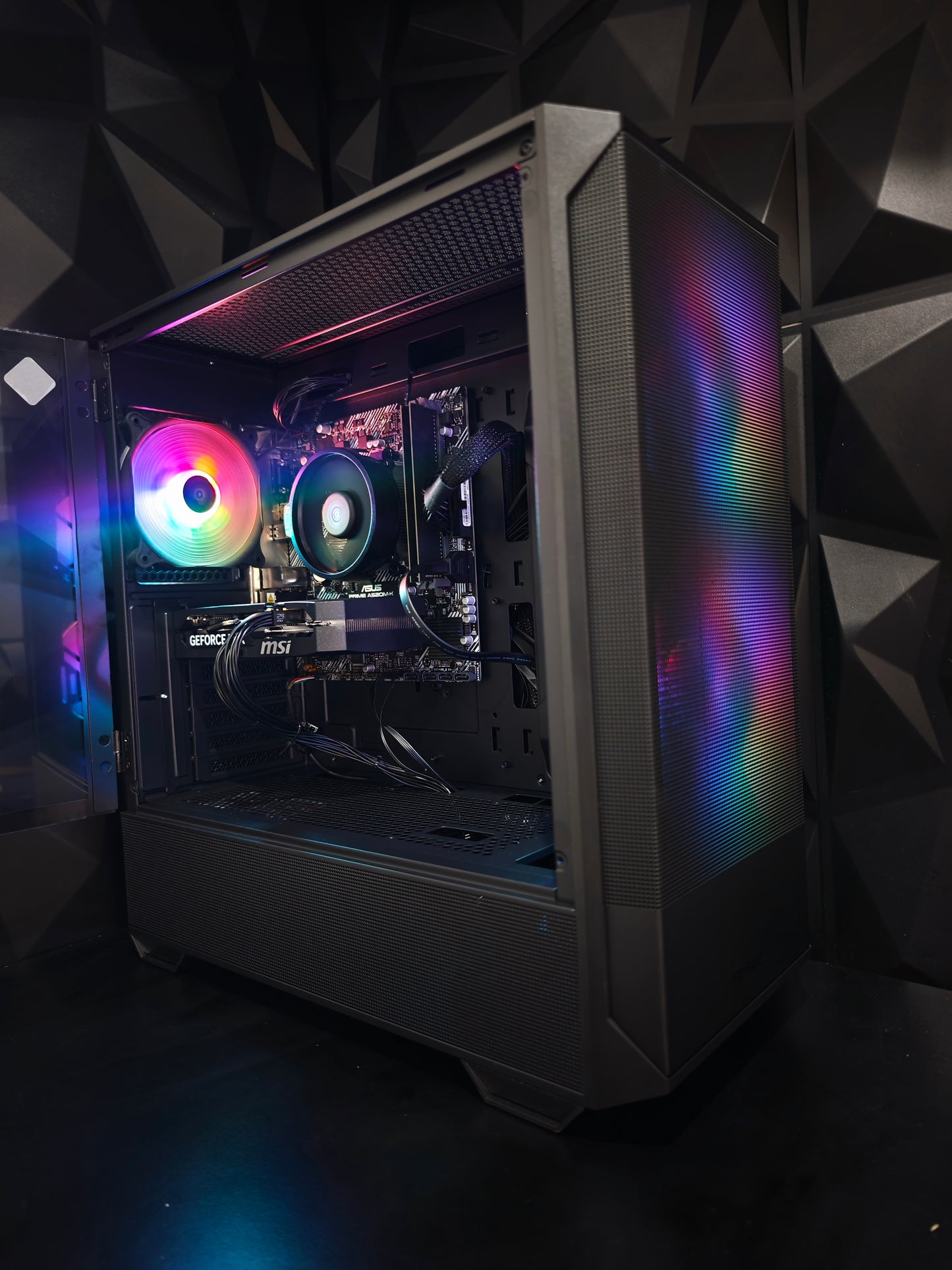 AMD Ryzen 5 5500, 16GB RAM, RTX 5060 8GB Gaming PC