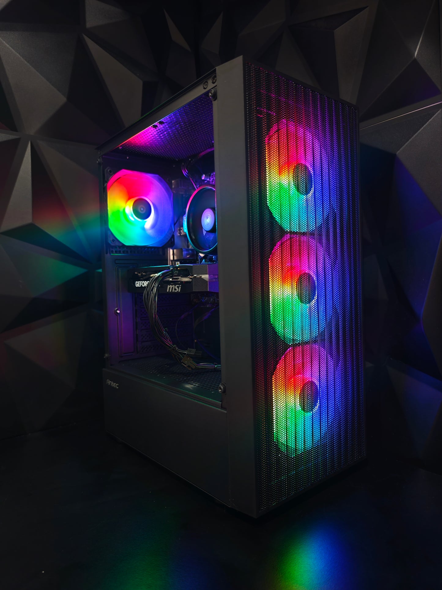 AMD Ryzen 5 5500, 16GB RAM, RTX 5060 8GB Gaming PC