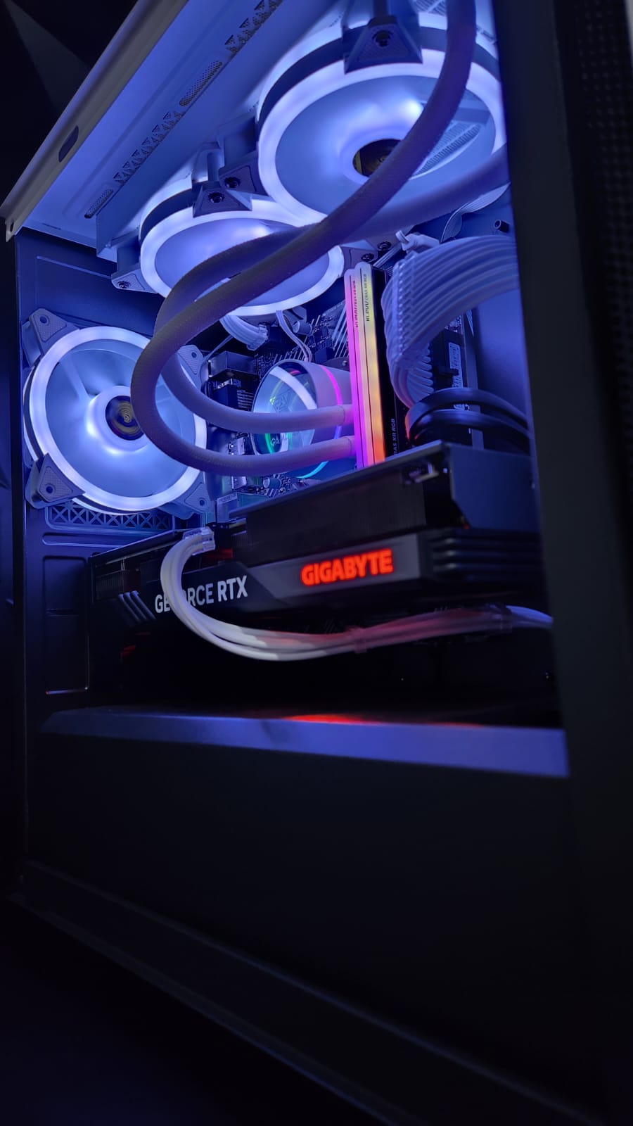 Core I9 - 11900KF, 32GB RAM, 500GB NVMe SSD, RTX 4070 Gaming PC