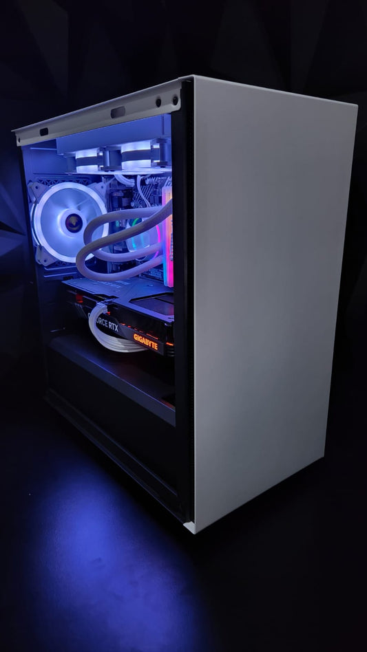 Core I9 - 11900KF, 32GB RAM, 500GB NVMe SSD, RTX 4070 Gaming PC